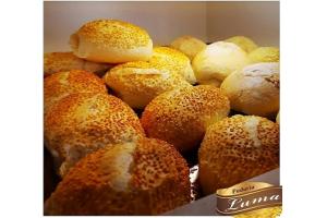 Pão de Sal com Gergelim 50 Gr (03 uni)